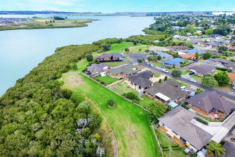 79 Waimahia Avenue, Weymouth, Auckland - Carousel 2