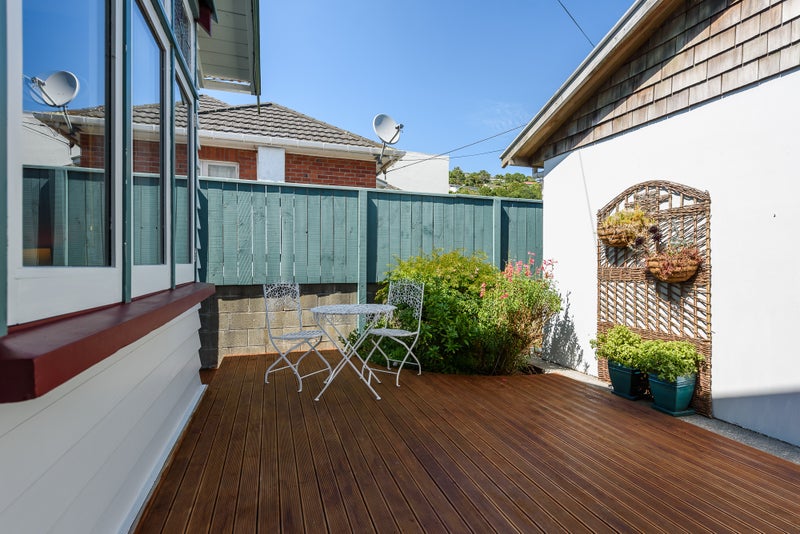 6 Tringham Street, Karori, Wellington - Carousel 2