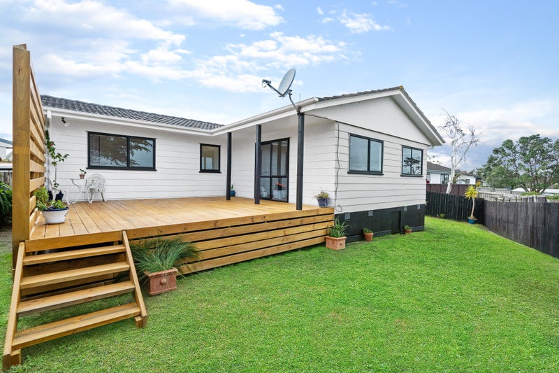 1/12 Kopara Place, Clendon Park, Auckland - Carousel 1