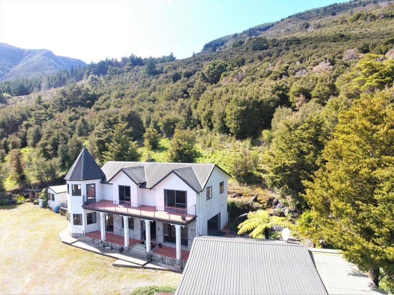 695 East Takaka Road, Takaka - Carousel 2