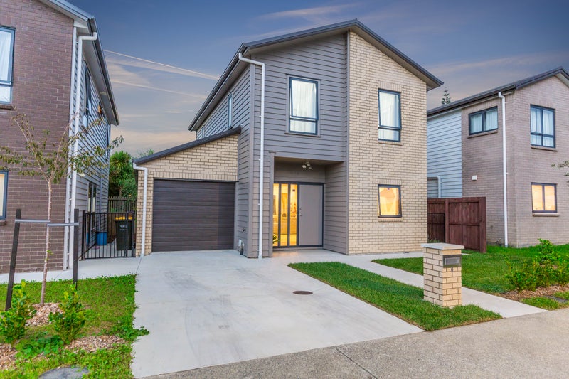 6 Taiaapure Street, Weymouth, Auckland - Carousel 2