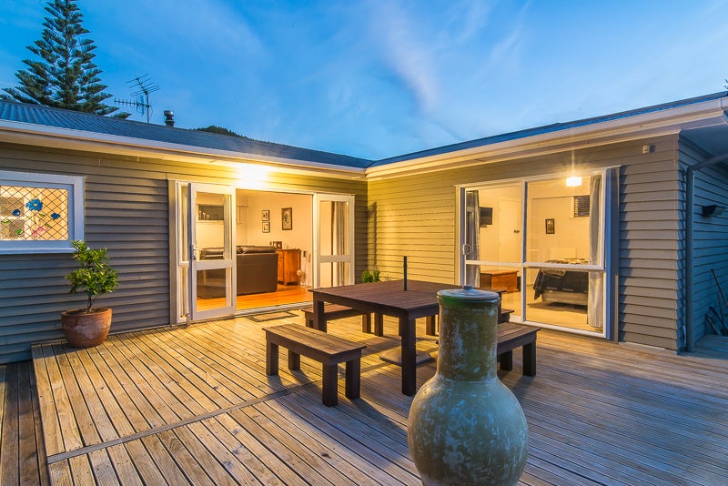 19 Leinster Avenue, Raumati South, Paraparaumu - Carousel 2