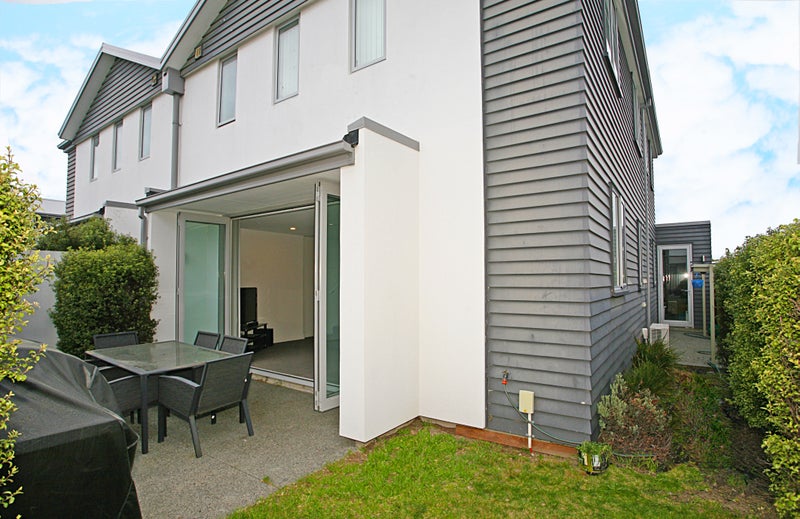 4 Sienna Court, Aidanfield, Christchurch - Carousel 2