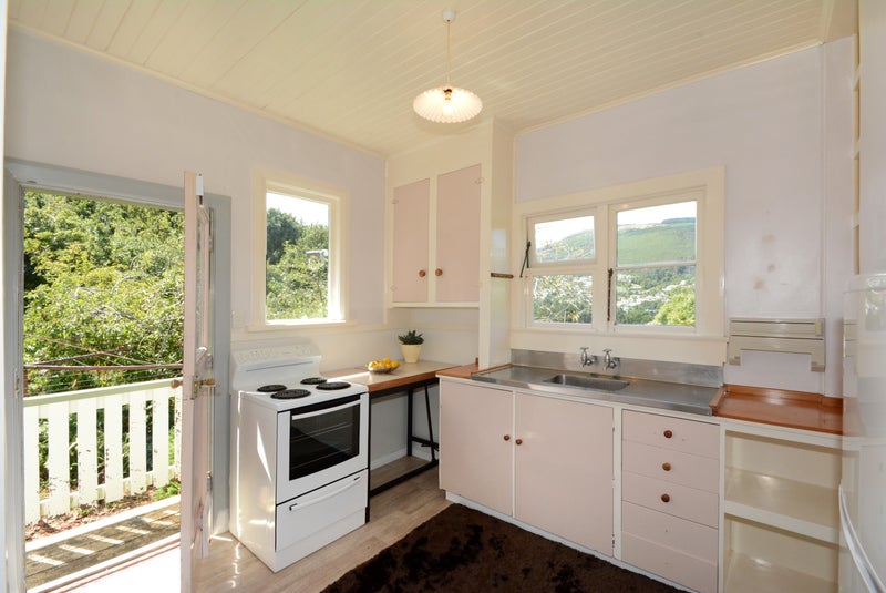 54 Kelvin Road, North East Valley, Dunedin - Carousel 10