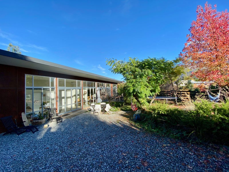 3 Drake Place, Lake Hāwea - Carousel 1