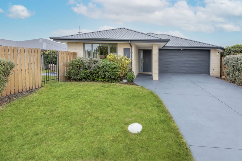 6 Dunsford Close, Halswell, Christchurch - Carousel 1