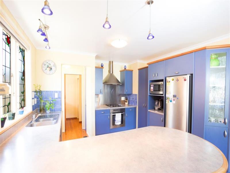 17 Junction Street, Fairfield, Lower Hutt - Carousel 1