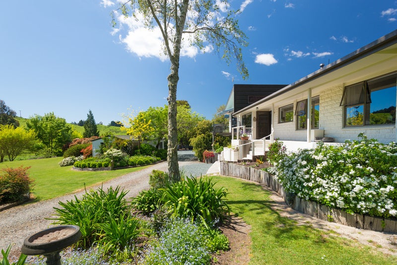 171 Maisey Road, Redwood Valley - Carousel 1