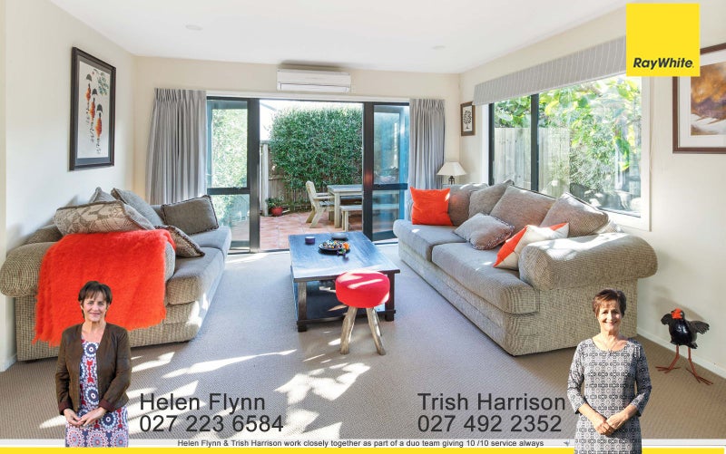 83A Apu Crescent, Lyall Bay, Wellington - Carousel 2