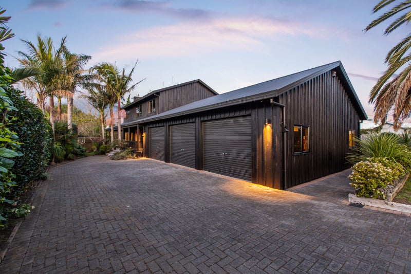 6 Puriri Road, Beachlands, Auckland - Carousel 1