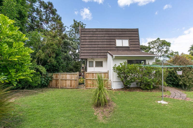 7 Anchor Place, Beach Haven, Auckland - Carousel 21