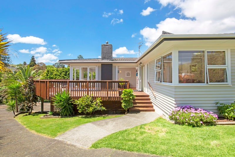 62A Finnerty Avenue, Howick, Auckland - Carousel 1