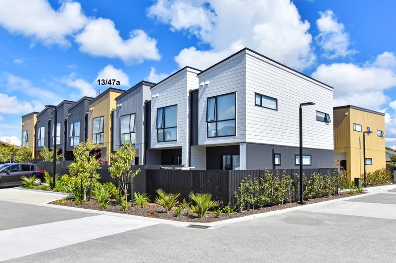 13/47A Huntington Drive, Huntington Park, Auckland - Carousel 2