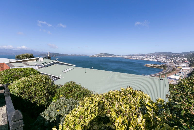 113 Amritsar Street, Khandallah, Wellington - Carousel 35