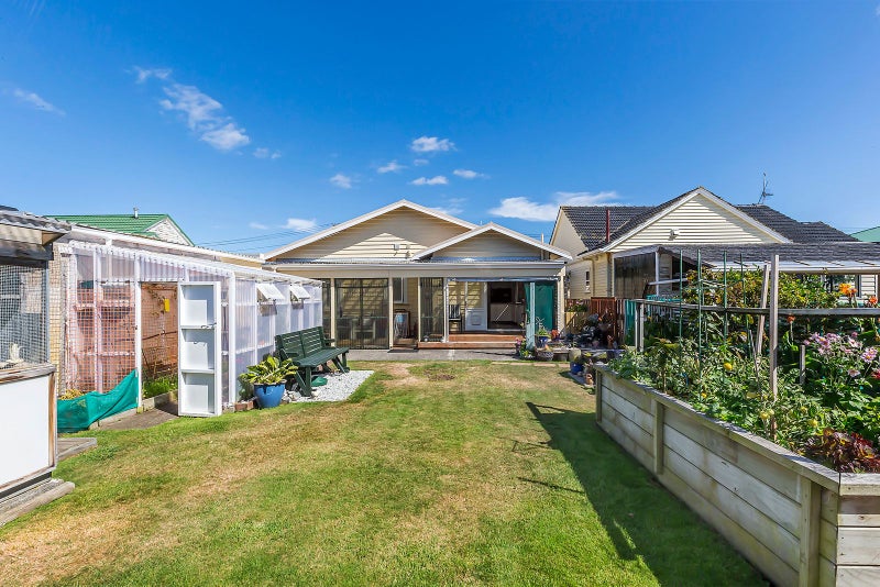 21 Crawford Green, Miramar, Wellington - Carousel 2