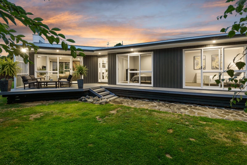 261 Fifield Terrace, Opawa, Christchurch - Carousel 2