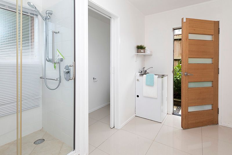 9A Luplau Crescent, Cockle Bay, Auckland - Carousel 2