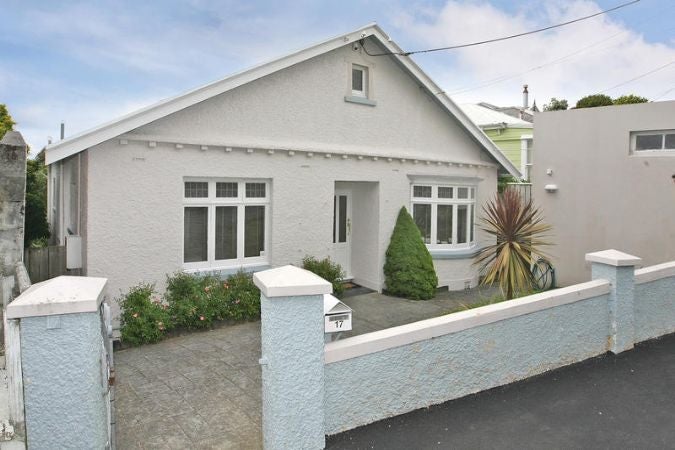 17 Sugarloaf Road, Brooklyn, Wellington - Carousel 1