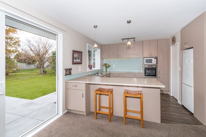 12 Laing Crescent, Heathcote Valley, Christchurch - Carousel 2