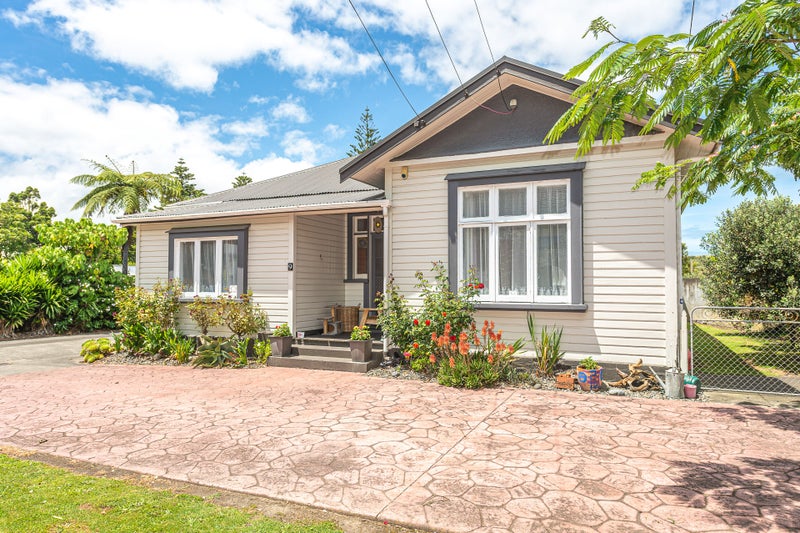 9 Balgownie Avenue, Gonville, Whanganui - Carousel 1