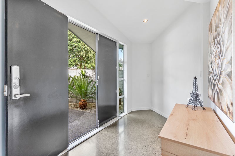 22 Stranraer Crescent, Wattle Downs, Auckland - Carousel 2