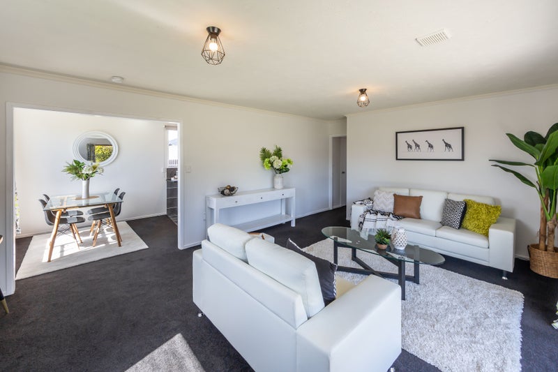 5 Malabar Crescent, Broomfield, Christchurch - Carousel 1