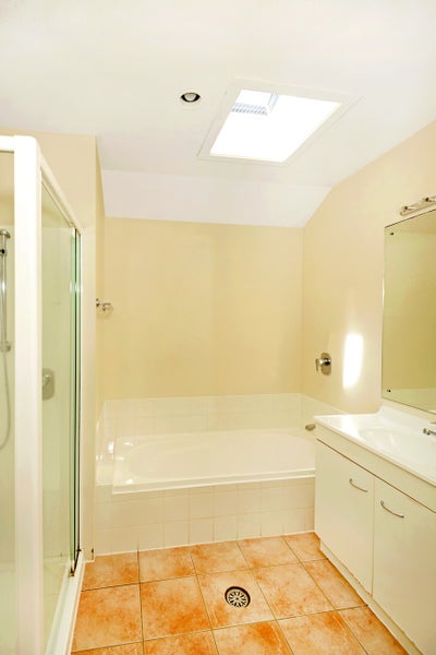 3/2 Sunnydale Place, Oteha, Auckland - Carousel 10