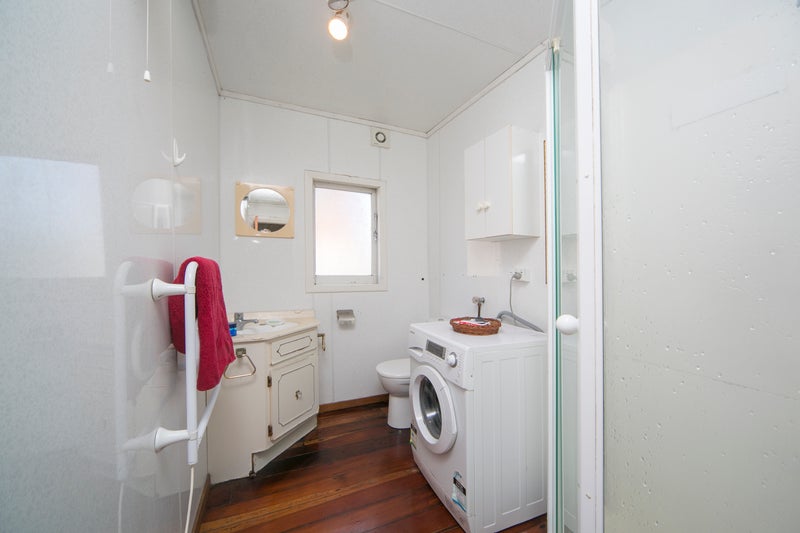 2 Patterson Street, Sandringham, Auckland - Carousel 10