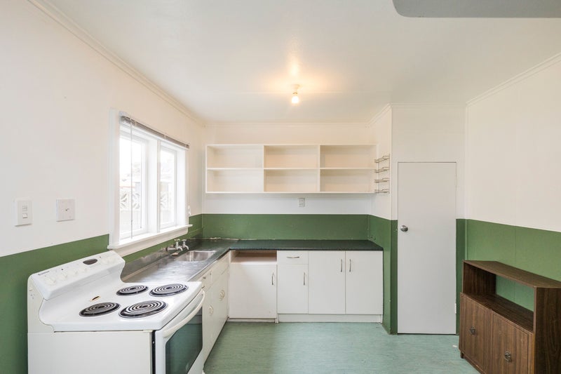 17 Hereford Street, West End, Palmerston North - Carousel 2