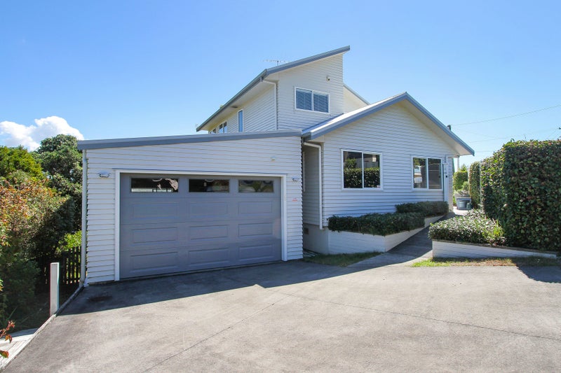 6 Tindalls Bay Road, Tindalls Beach, Whangaparaoa - Carousel 1