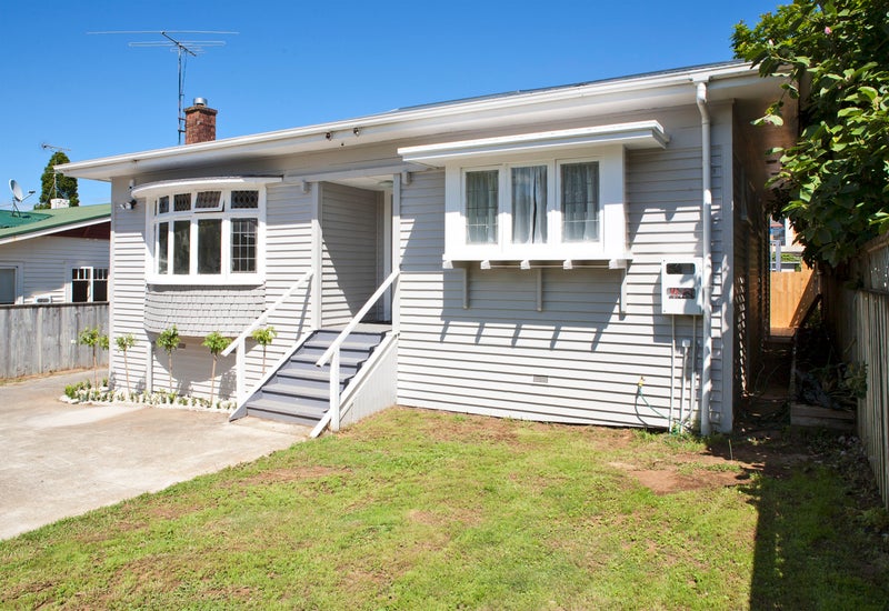 12 Epworth Avenue, Royal Oak, Auckland - Carousel 2