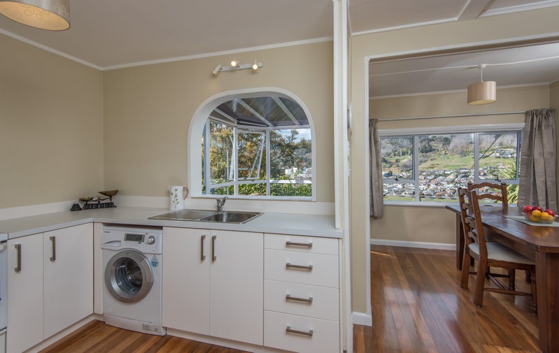 24 Jenner Road, Toi Toi, Nelson - Carousel 2