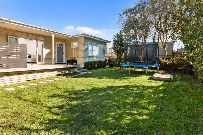 57 Kings Road, Panmure, Auckland - Carousel 2