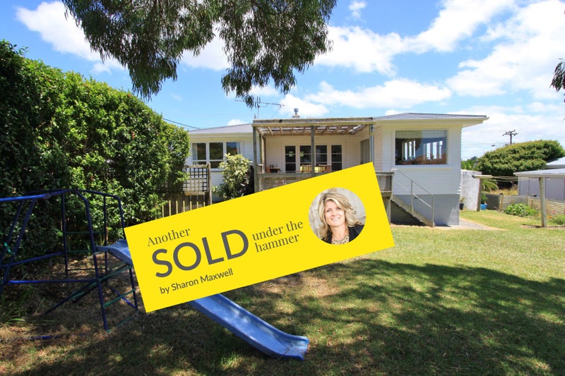 839B Whangaparaoa Road, Manly, Whangaparaoa - Carousel 1