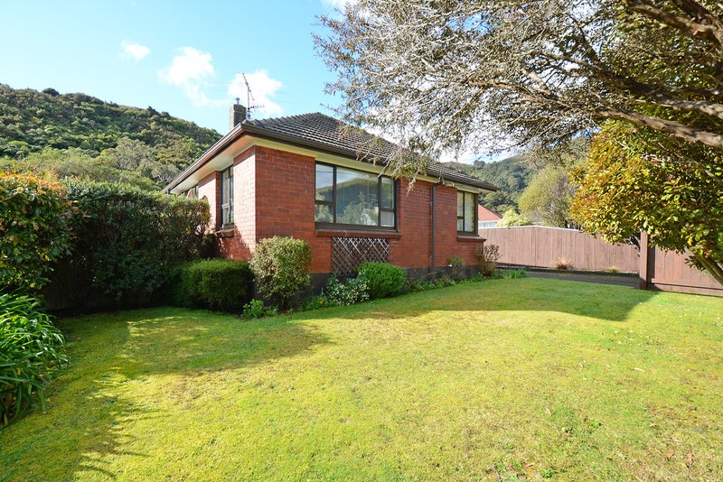 13 Wilkie Crescent, Naenae, Lower Hutt - Carousel 1