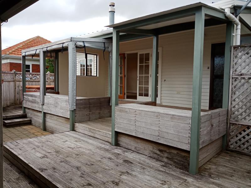 1/5 Collingwood Street, Waterloo, Lower Hutt - Carousel 1