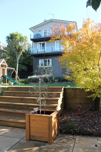 11 Speedy Crescent, Hillcrest, Auckland - Carousel 1