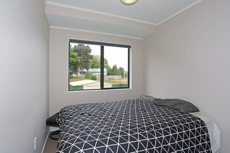 2 George Crescent, Buckland, Pukekohe - Carousel 10