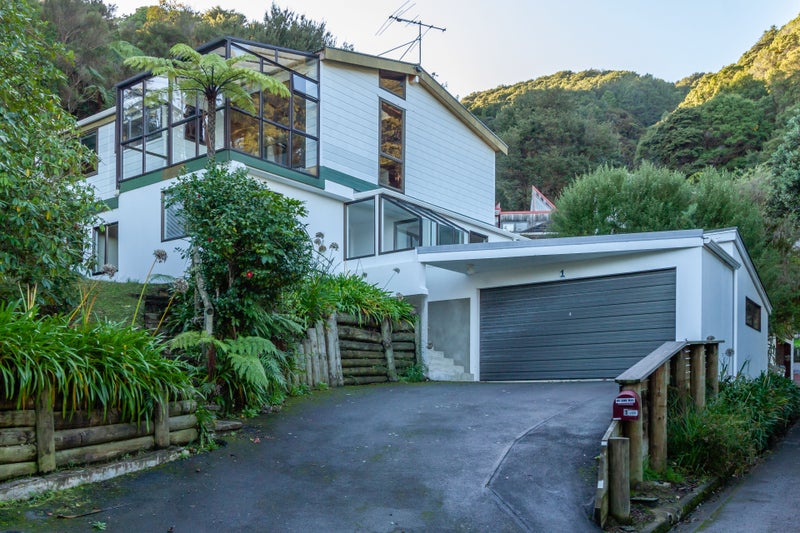 1 Whiorau Grove, Lowry Bay, Lower Hutt - Carousel 17
