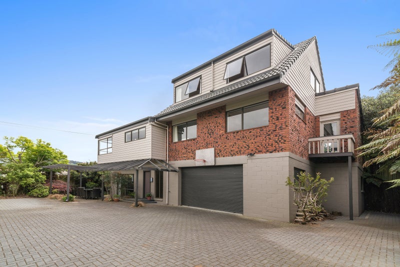 49 Grand Vue Road, Kawaha Point, Rotorua - Carousel 1