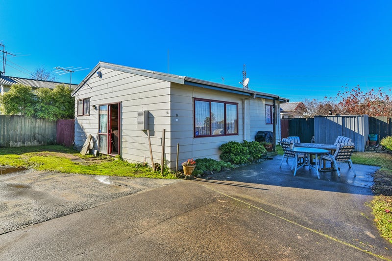 9A Waiari Road, Conifer Grove, Takanini - Carousel 8