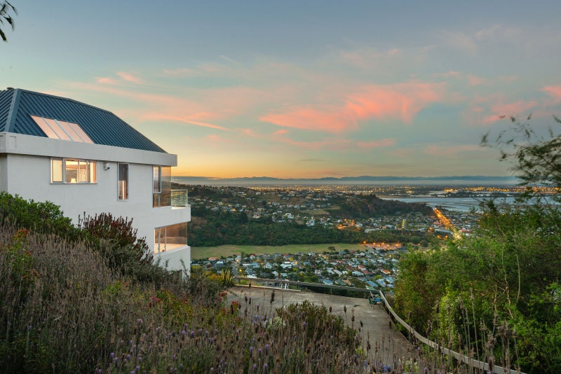 16 Hurst Seager Lane, Clifton, Christchurch - Carousel 2