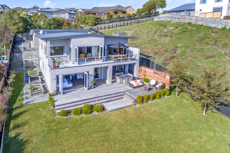 7 Chaloner Lane, Westmorland, Christchurch - Carousel 2