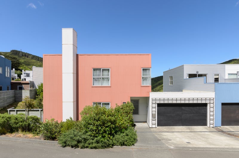 4 Saddleback Grove, Karori, Wellington - Carousel 2