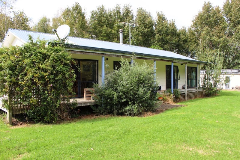 31 Jude Road, Kaiwaka - Carousel 2
