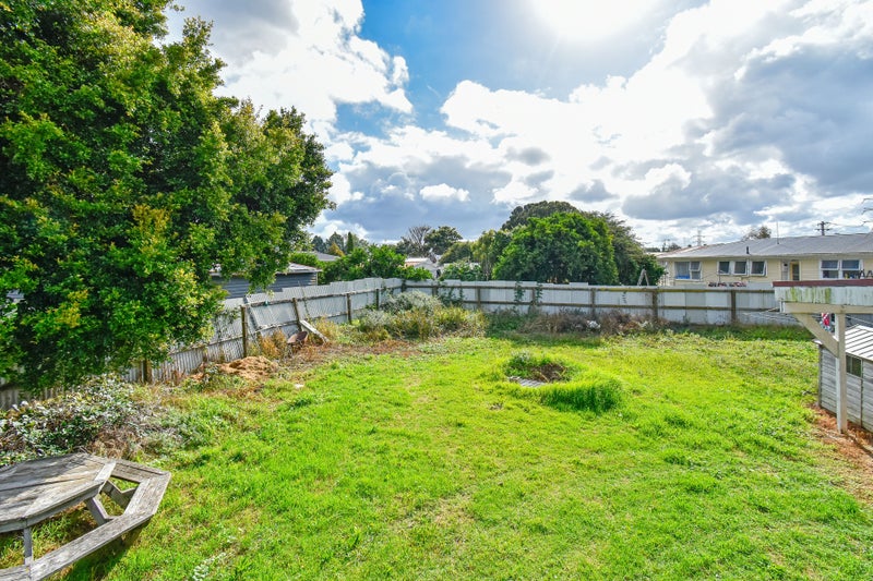 19A Clayton Avenue, Otara, Auckland - Carousel 13