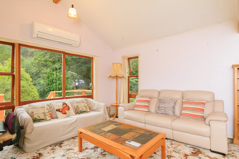 102 Hair Street, Wainuiomata, Lower Hutt - Carousel 10