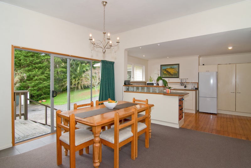 13 Opanuku Road, Henderson Valley, Auckland - Carousel 10