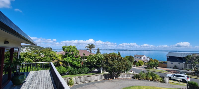 19 Pacific Parade, Army Bay, Whangaparaoa - Carousel 2