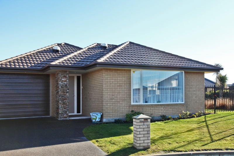 17 Dunaverty Place, Broomfield, Christchurch - Carousel 2